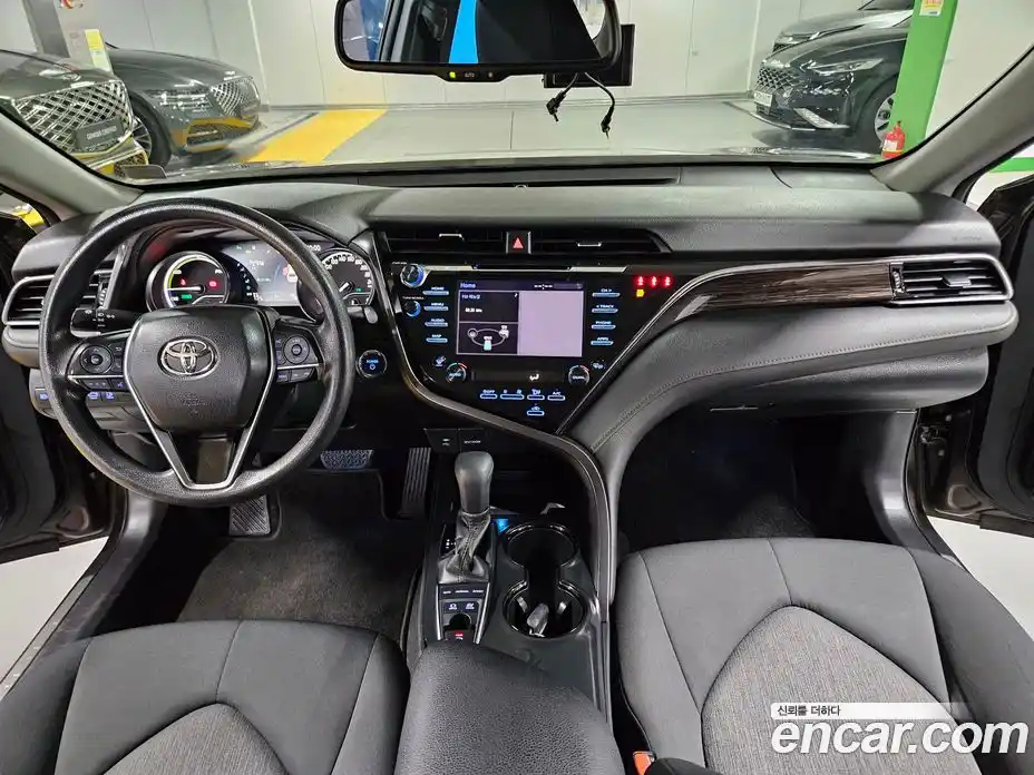 Toyota Camry 2020 2.5 Автомат в Москве № 215662, фото 7