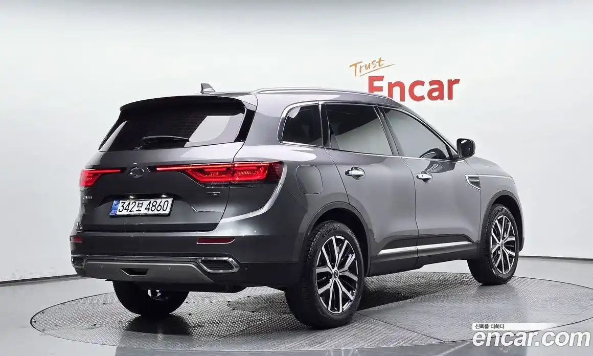 Renault QM6 2023 2.0 Автомат в Москве № 225301, фото 13