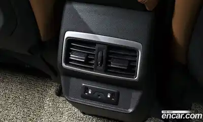 Renault QM6 2023 2.0 Автомат в Москве № 225301, миниатюра 10