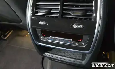 BMW XM 2023 4.4 Автомат в Москве № 227823, миниатюра 7