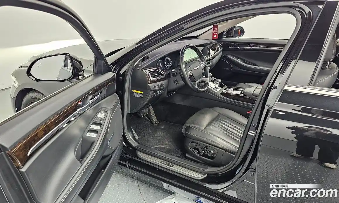 Genesis G90 2019 3.3 Автомат в Москве № 22950, фото 13