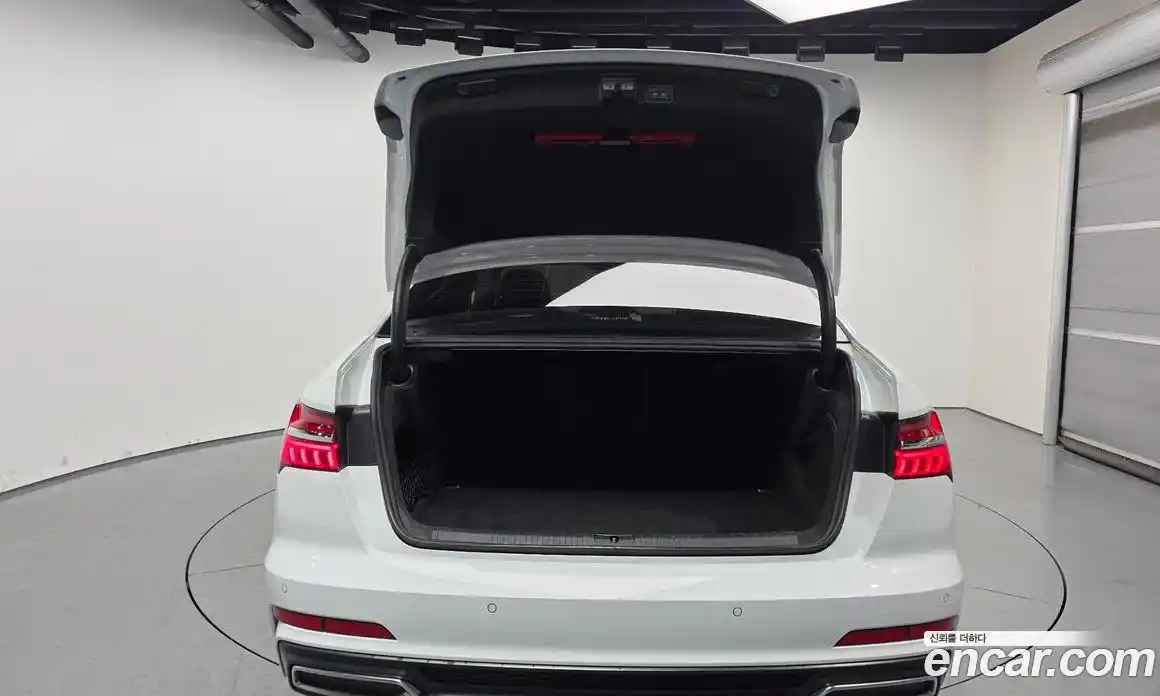 Audi A6 2021 2.0 Автомат в Москве № 229827, фото 15