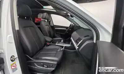 Audi Q5 2021 2.0 Автомат в Москве № 230155, миниатюра 10