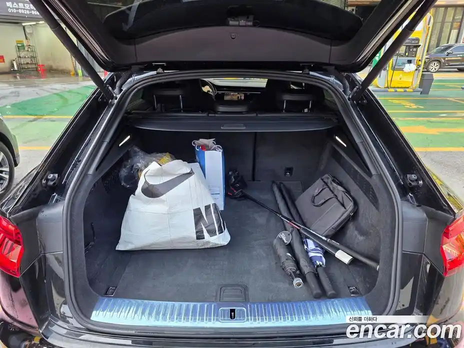 Audi Q8 2023 3.0 Автомат в Москве № 230327, фото 11