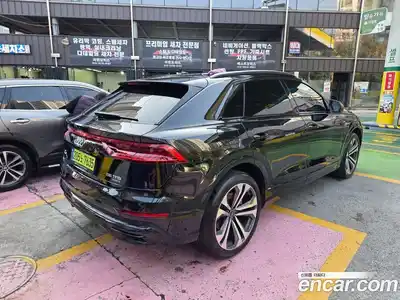 Audi Q8 2023 3.0 Автомат в Москве № 230327, миниатюра 4