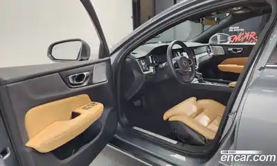 Volvo S60 2020 2.0 Автомат в Москве № 230467, миниатюра 10