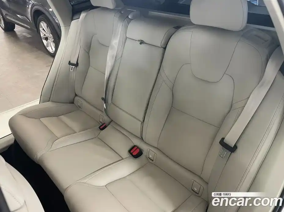 Volvo XC60 2026 2.0 Автомат в Москве № 230762, фото 11