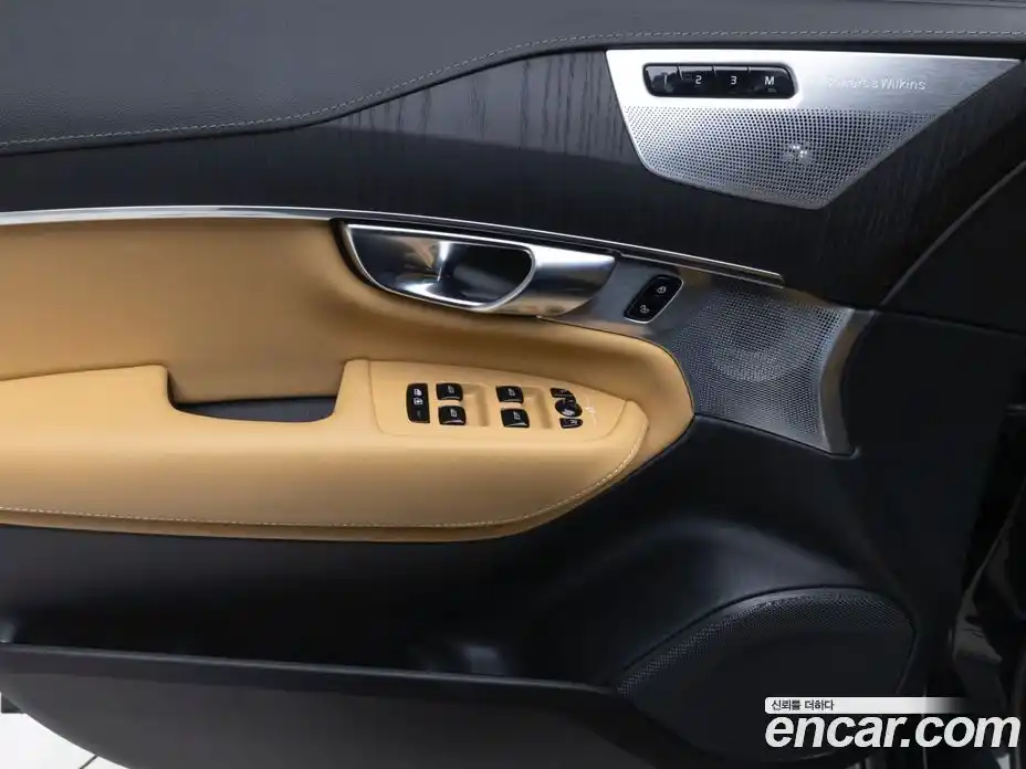 Volvo XC90 2025 2.0 Автомат в Москве № 230811, фото 15