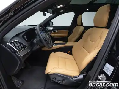 Volvo XC90 2025 2.0 Автомат в Москве № 230811, миниатюра 9