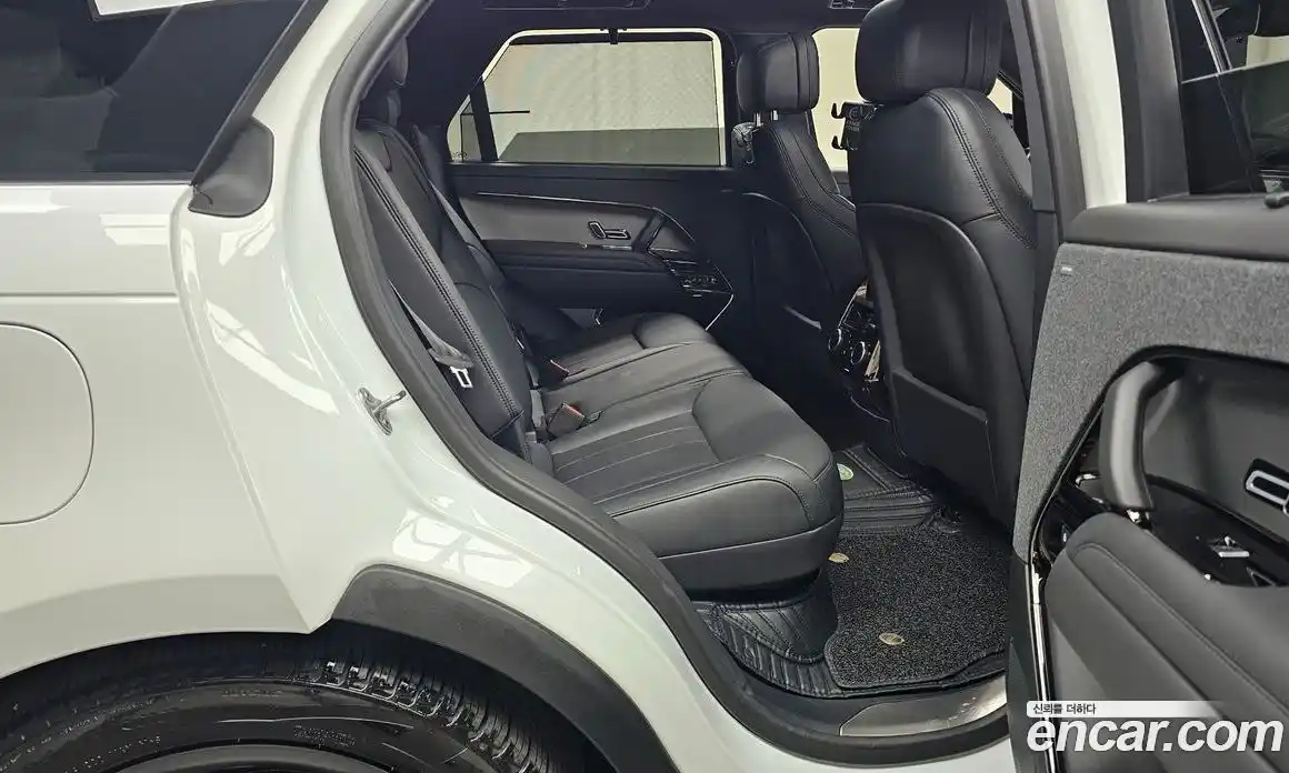 Land Rover Range-Rover Sport 2023 3.0 Автомат в Москве № 231234, фото 3