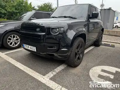 Land Rover Defender, 2023