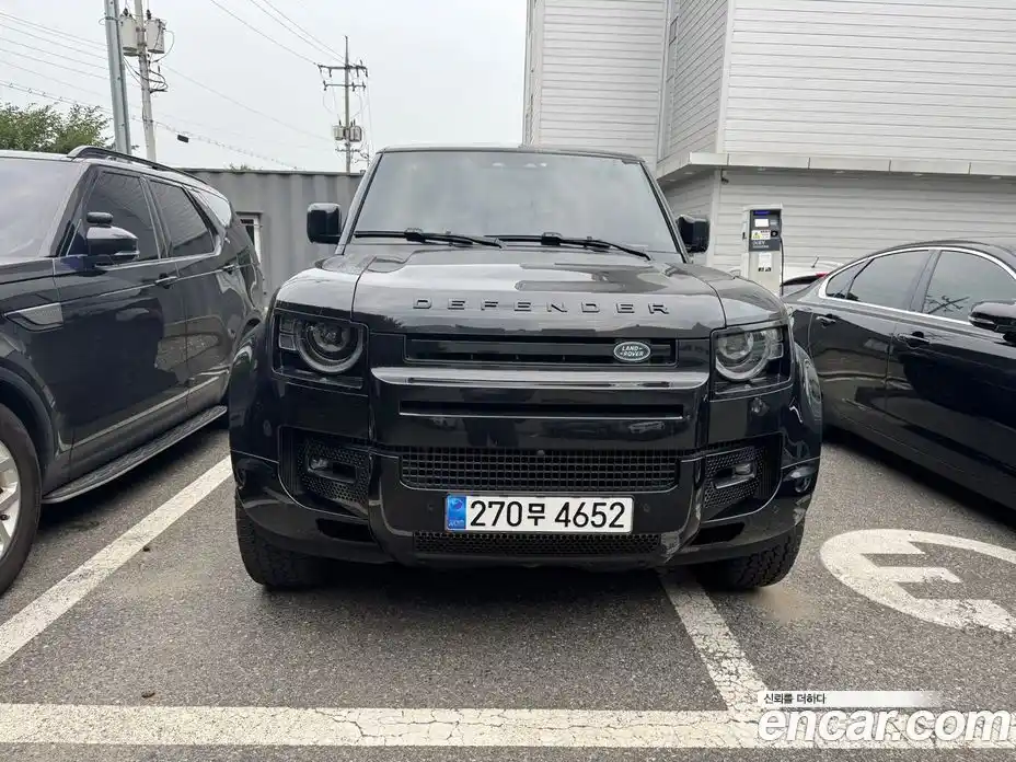 Land Rover Defender 2023 3.0 Автомат в Москве № 231328, фото 3