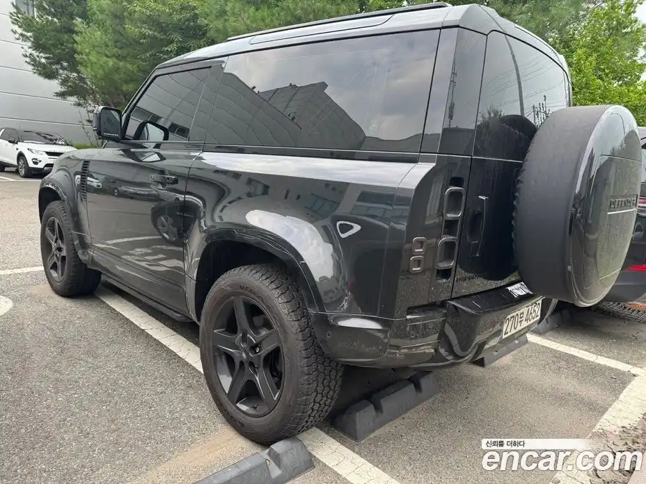 Land Rover Defender 2023 3.0 Автомат в Москве № 231328, фото 4