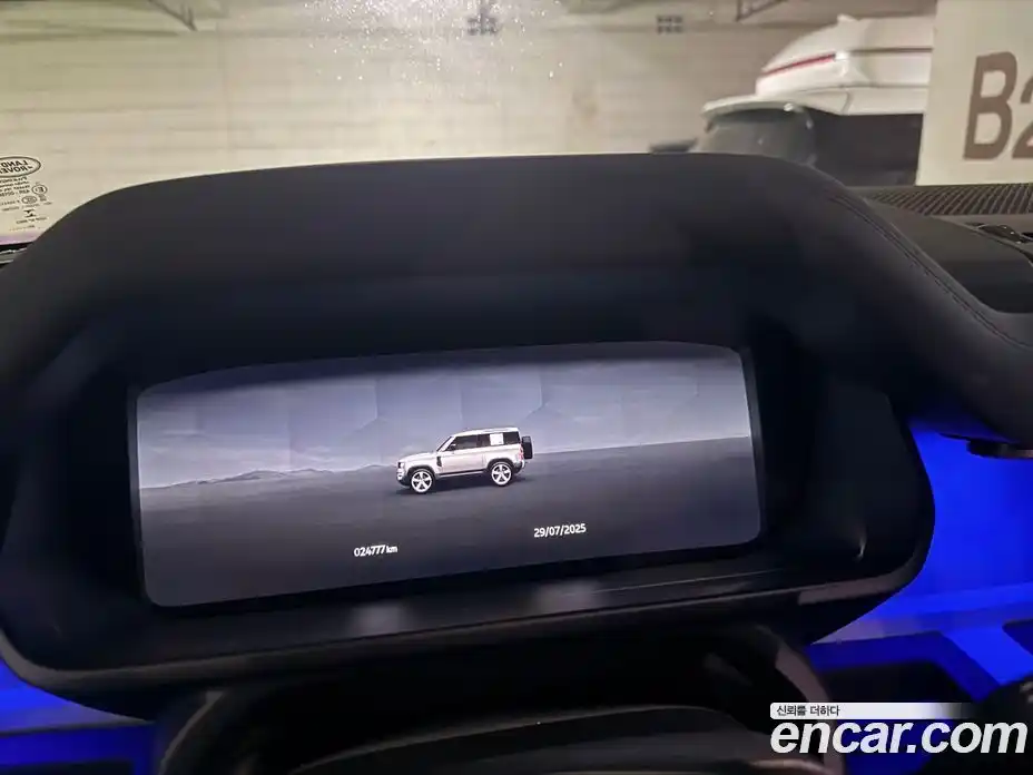 Land Rover Defender 2023 3.0 Автомат в Москве № 231328, фото 7