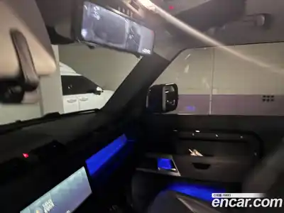 Land Rover Defender 2023 3.0 Автомат в Москве № 231328, миниатюра 9