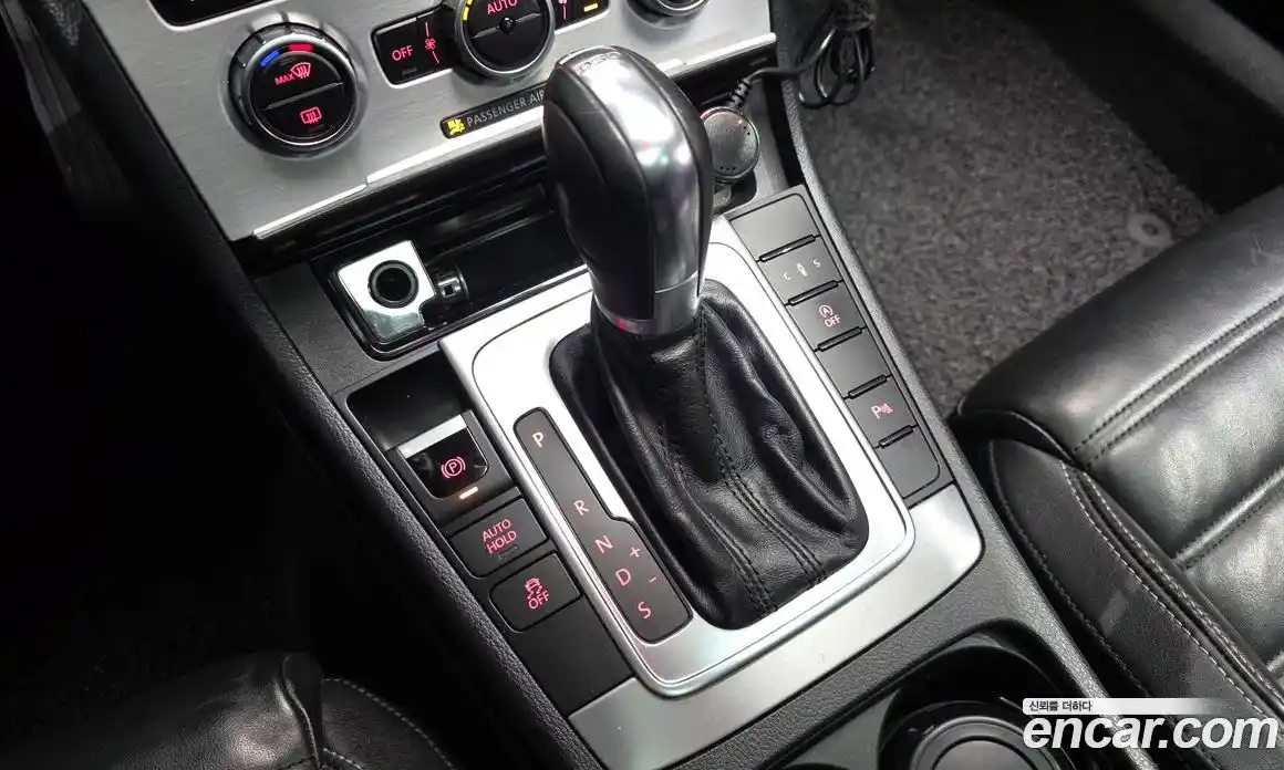 Volkswagen CC 2013 2.0 Автомат в Москве № 232240, фото 9