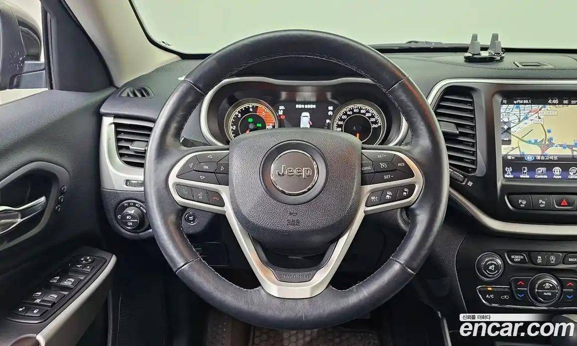 Jeep Cherokee 2017 2.2 Автомат в Москве № 232661, фото 19