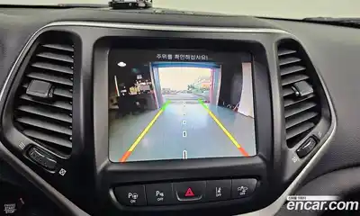 Jeep Cherokee 2017 2.2 Автомат в Москве № 232661, миниатюра 3