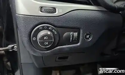 Jeep Cherokee 2017 2.2 Автомат в Москве № 232661, миниатюра 5