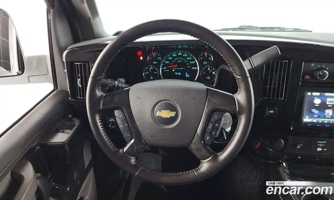 Chevrolet Express Van 2017 6.0 Автомат в Москве № 234334, фото 13