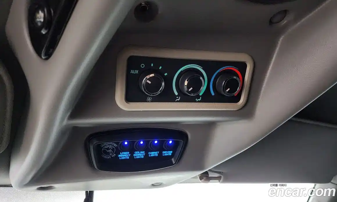 Chevrolet Express Van 2017 6.0 Автомат в Москве № 234334, фото 17