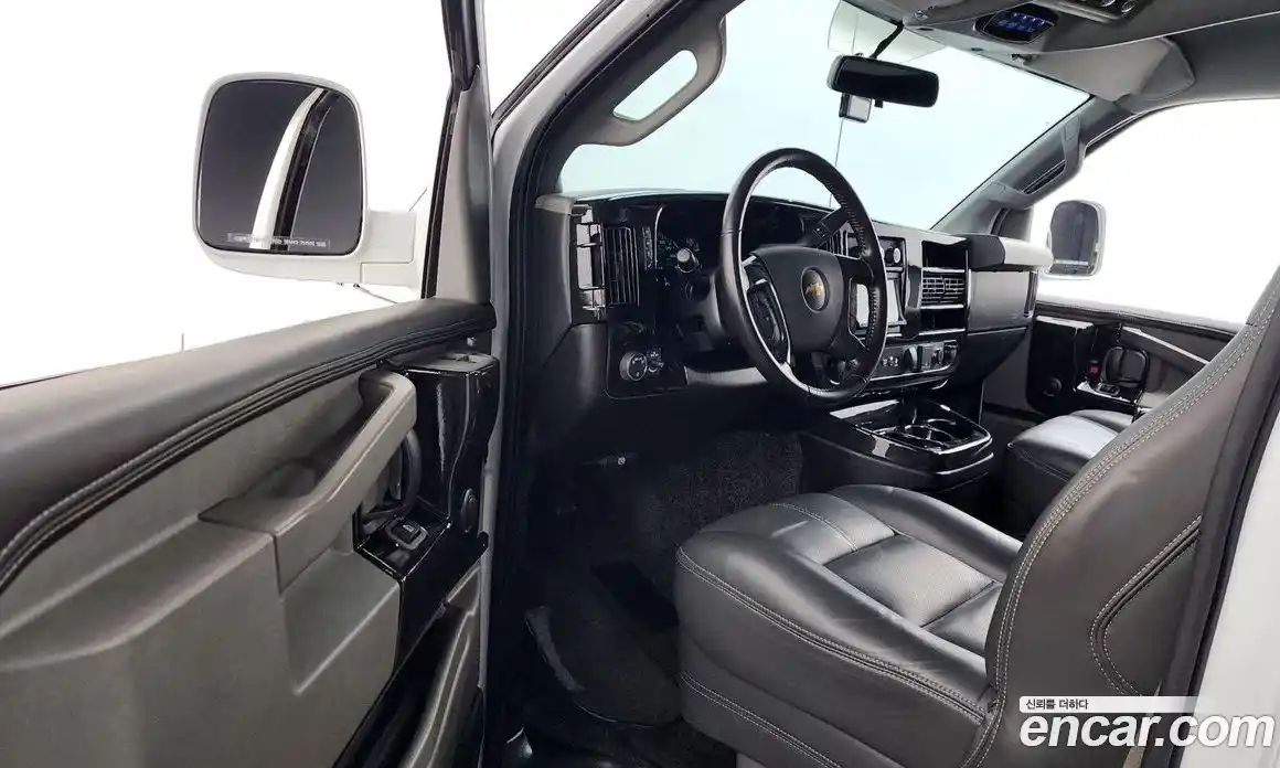 Chevrolet Express Van 2017 6.0 Автомат в Москве № 234334, фото 10