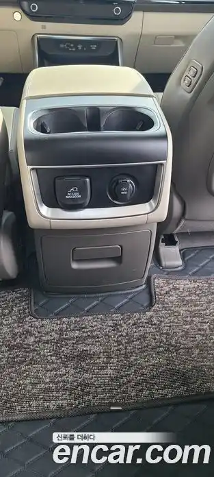 Kia Canival 2025 3.5 Автомат в Москве № 248021, миниатюра 5