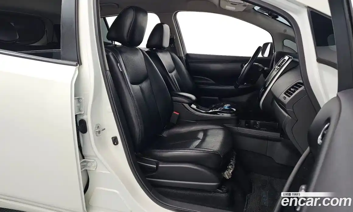 Nissan Leaf 2016 Автомат в Москве № 248752, фото 15