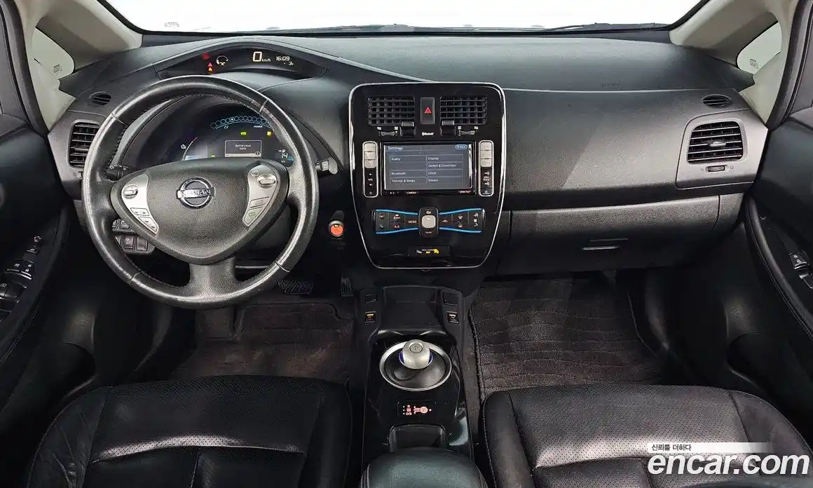 Nissan Leaf 2016 Автомат в Москве № 248752, фото 5