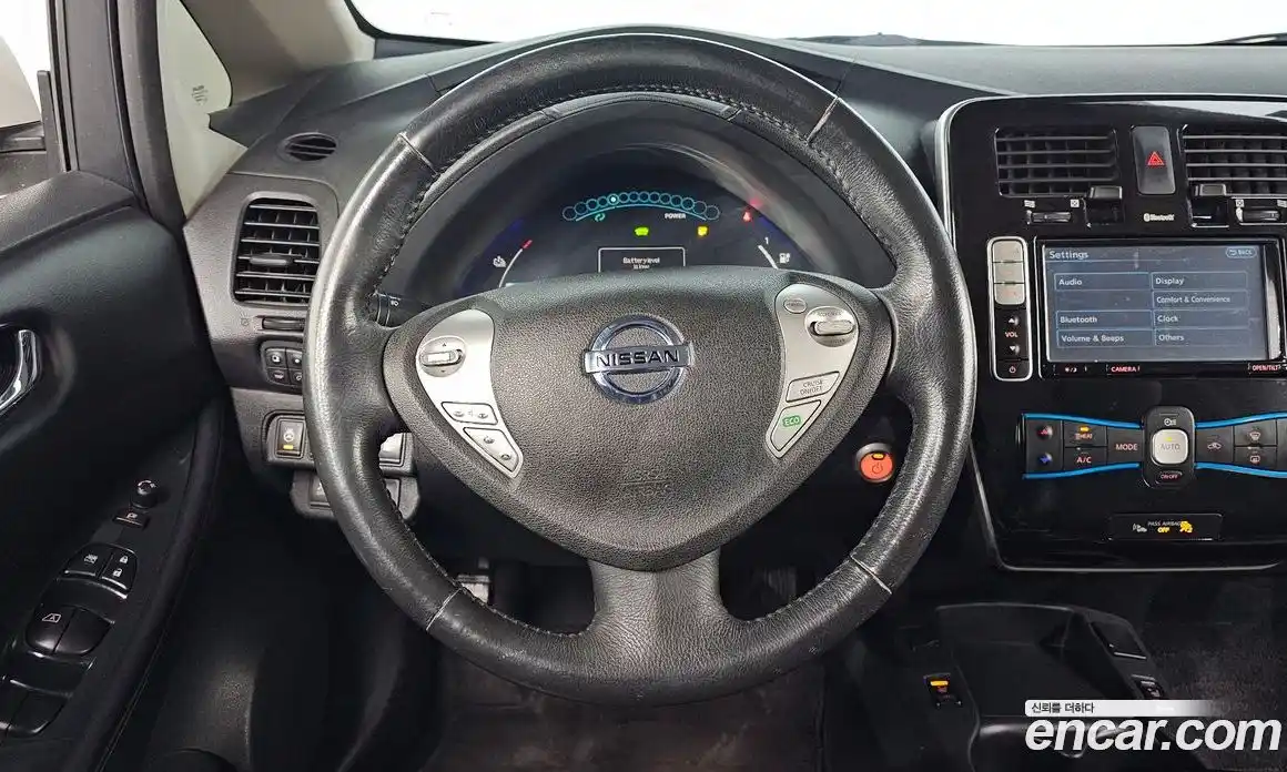 Nissan Leaf 2016 Автомат в Москве № 248752, фото 6