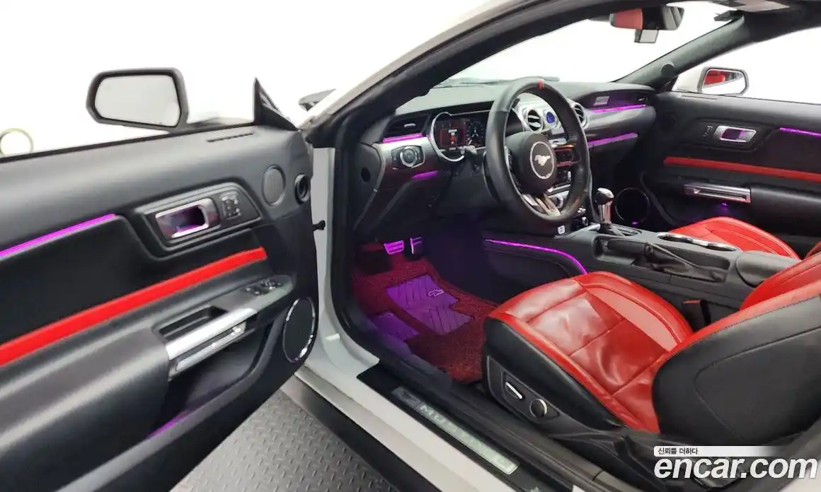 Ford Mustang 2019 2.3 Автомат в Москве № 255520, фото 18