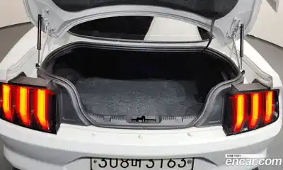 Ford Mustang 2019 2.3 Автомат в Москве № 255520, миниатюра 4