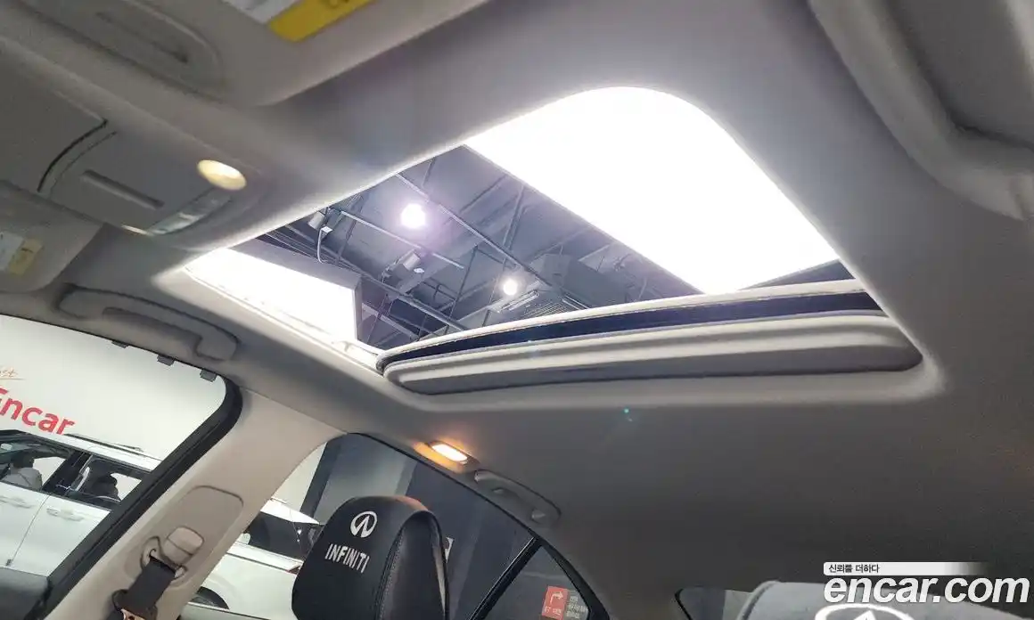 Infiniti Q50 2018 3.5 Автомат в Москве № 256159, фото 4