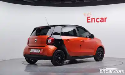 Smart Forfour 2016 1.0 Автомат в Москве № 259347, миниатюра 2