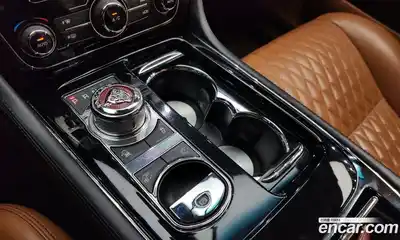 Jaguar XJ 2019 3.0 Автомат в Москве № 283830, миниатюра 8