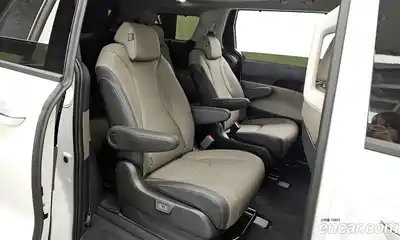 Kia Canival 2026 3.5 Автомат в Москве № 284681, миниатюра 4