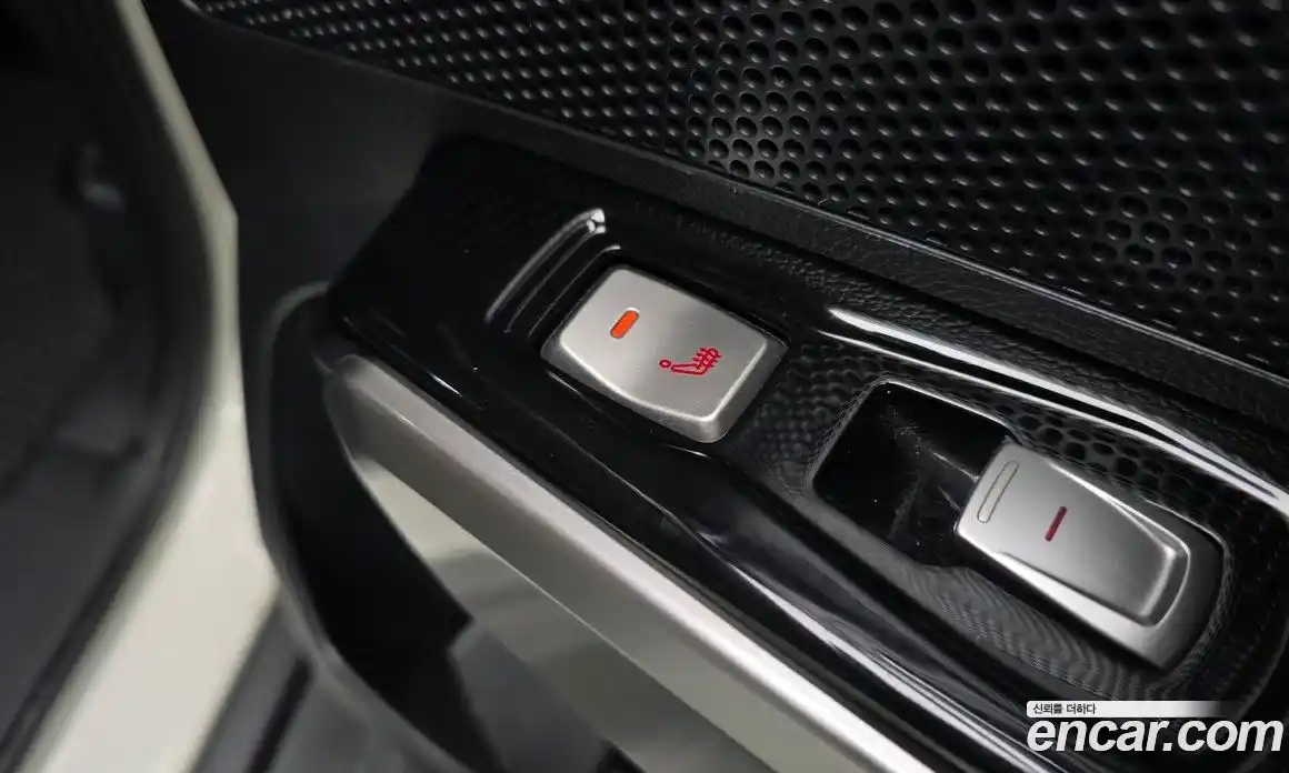 SsangYong TIBOLI 2015 1.6 Автомат в Москве № 29359, фото 18