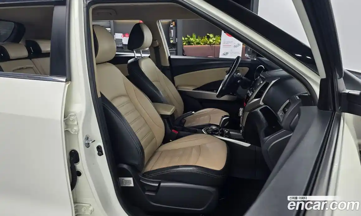 SsangYong TIBOLI 2015 1.6 Автомат в Москве № 29359, фото 10