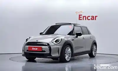 Mini Cooper 2022 1.5 Автомат в Москве № 299456, миниатюра 12