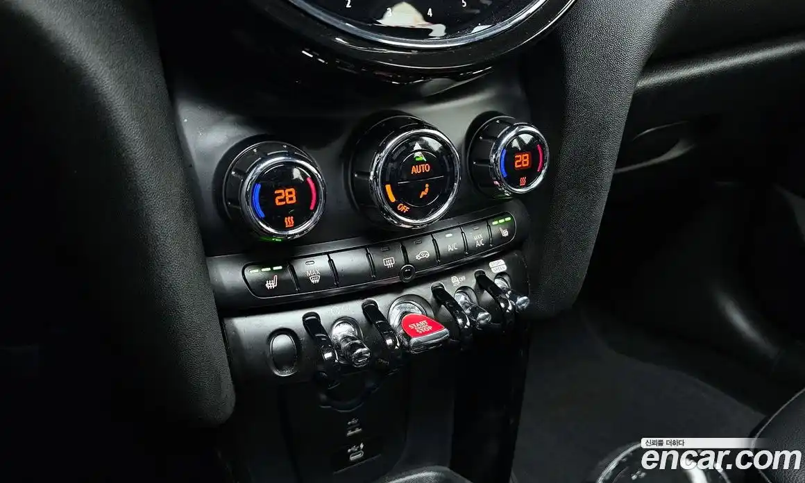 Mini Cooper 2022 1.5 Автомат в Москве № 299456, фото 14