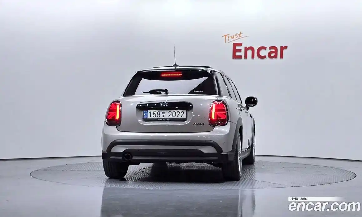 Mini Cooper 2022 1.5 Автомат в Москве № 299456, фото 19