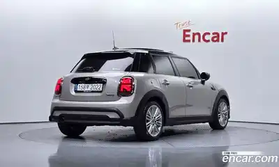 Mini Cooper 2022 1.5 Автомат в Москве № 299456, миниатюра 10