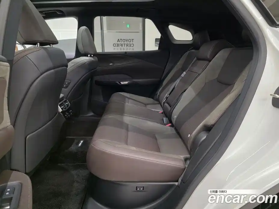 Lexus RX 2024 2.5 Вариатор в Москве № 300803, фото 11