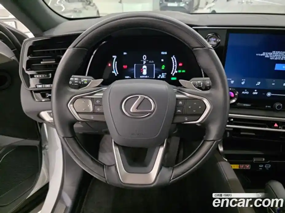 Lexus RX 2024 2.5 Вариатор в Москве № 300803, фото 17