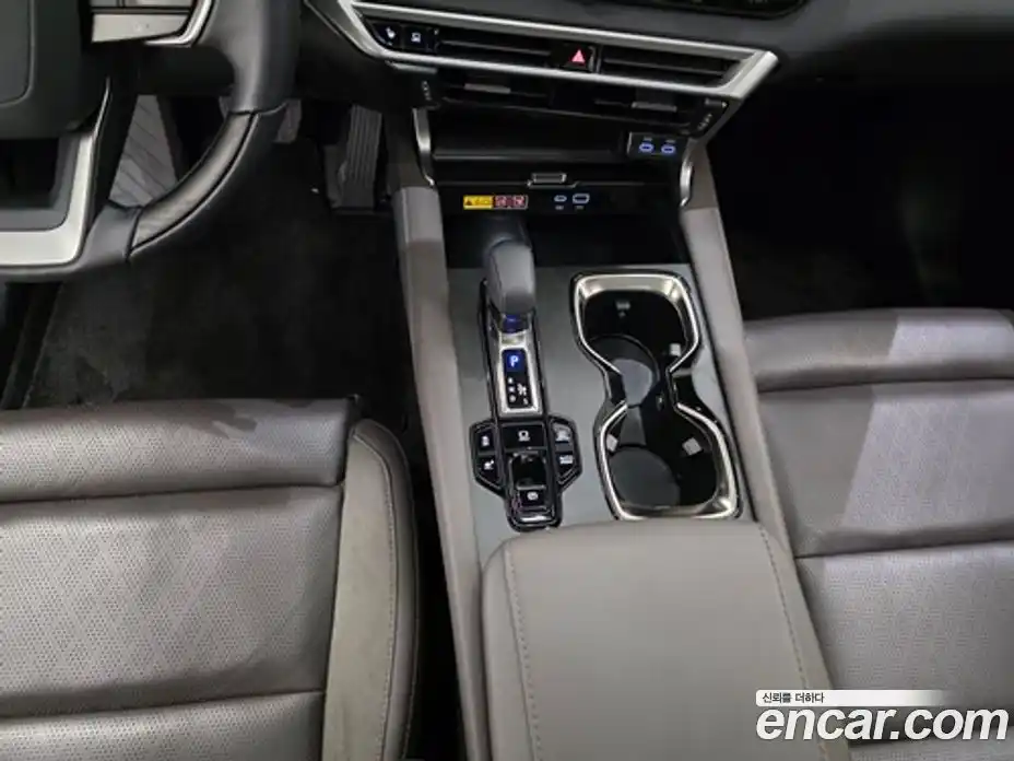 Lexus RX 2024 2.5 Вариатор в Москве № 300803, фото 9