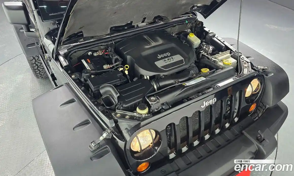 Jeep Wrangler 2012 3.6 Автомат в Москве № 302292, фото 18