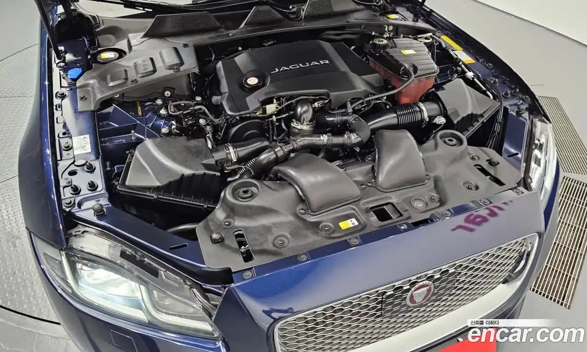 Jaguar XJ 2017 3.0 Автомат в Москве № 305049, фото 12