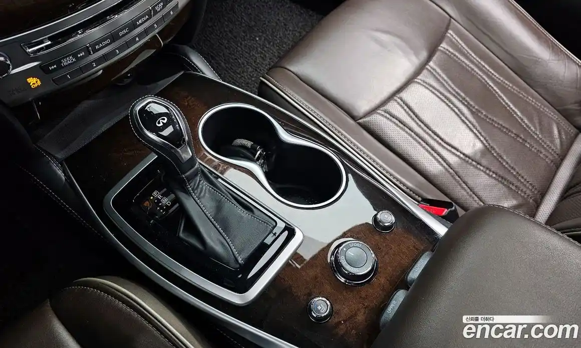 Infiniti QX60 2017 3.5 Автомат в Москве № 305312, фото 7