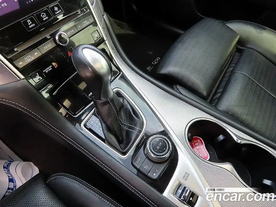 Infiniti Q50 2016 3.5 Автомат в Москве № 305563, фото 10