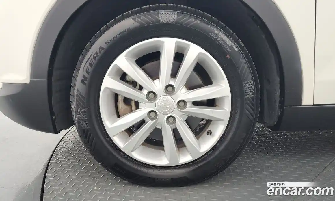 SsangYong TIBOLI 2015 1.6 Автомат в Москве № 30780, фото 14